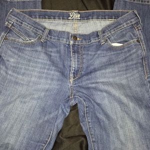 Old Navy Diva Jeans ****MAKE OFFER****